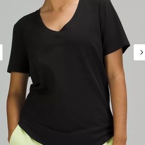 Lululemon v neck Love tshirt size 10